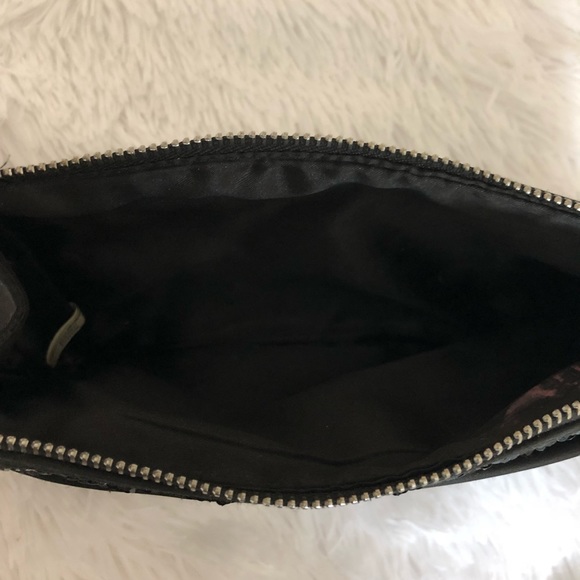 Victoria secret pouch/wallet - Picture 6 of 8